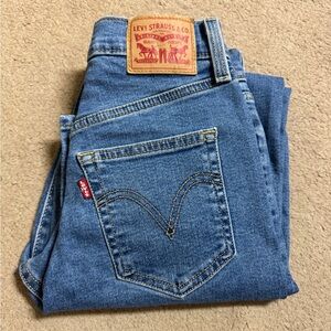 Levi's Ribcage Straight Ankle Jeans